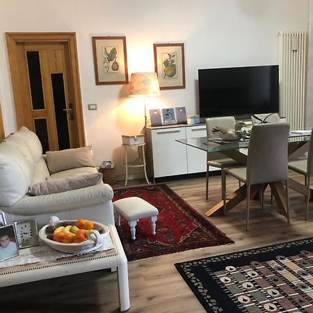 B & B Da Giusy Corte Franca Eksteriør billede