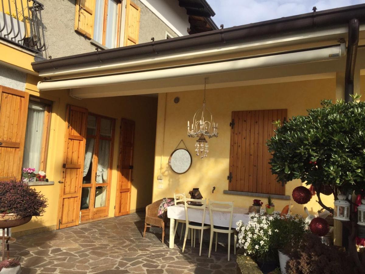 B & B Da Giusy Corte Franca Eksteriør billede