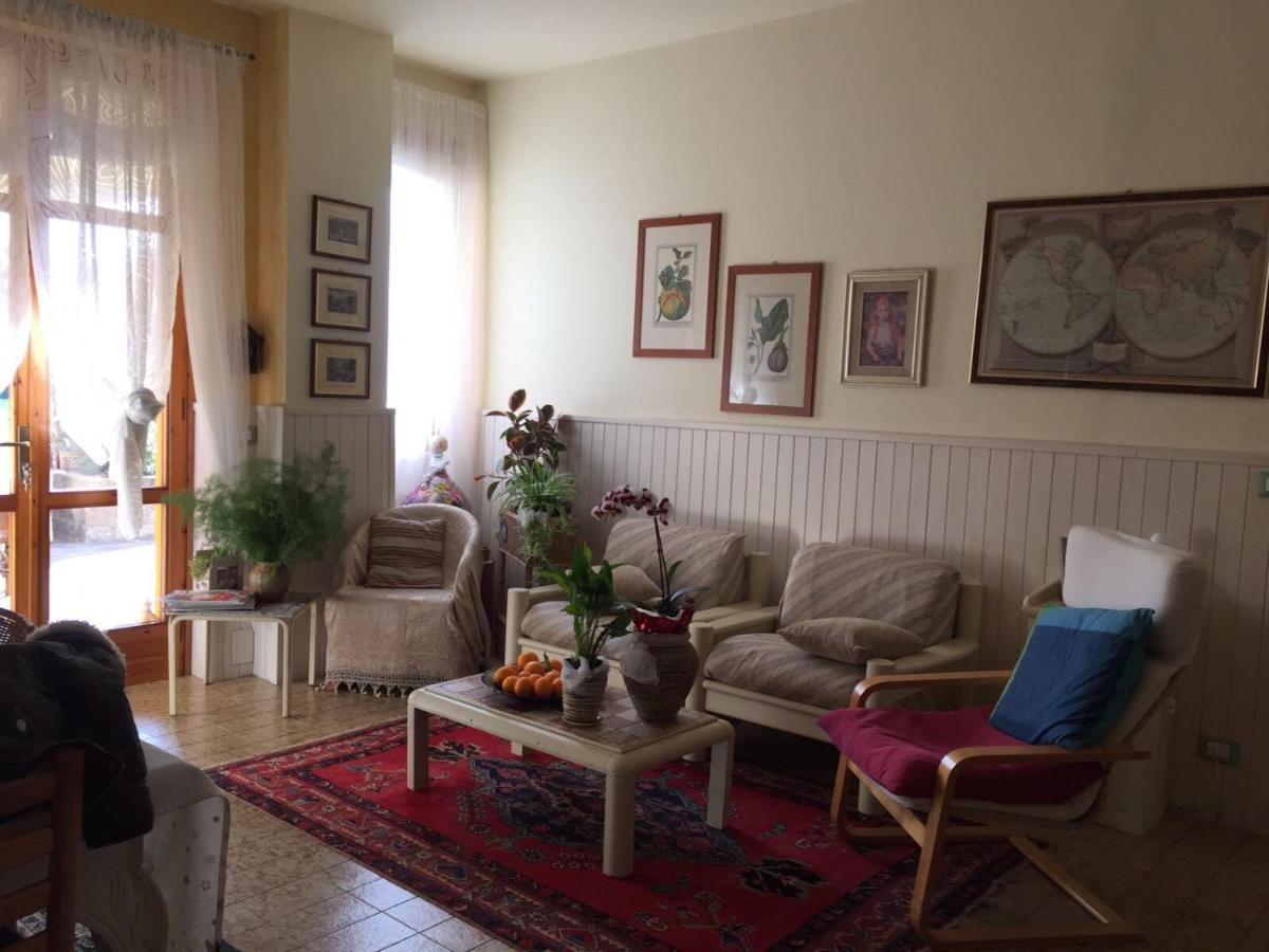 B & B Da Giusy Corte Franca Eksteriør billede